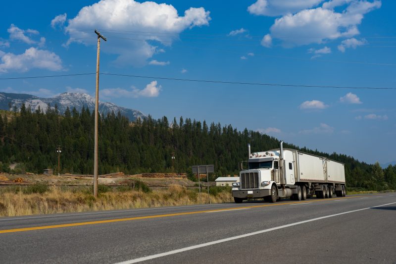 How Does Commercial Trucking Insurance Work?