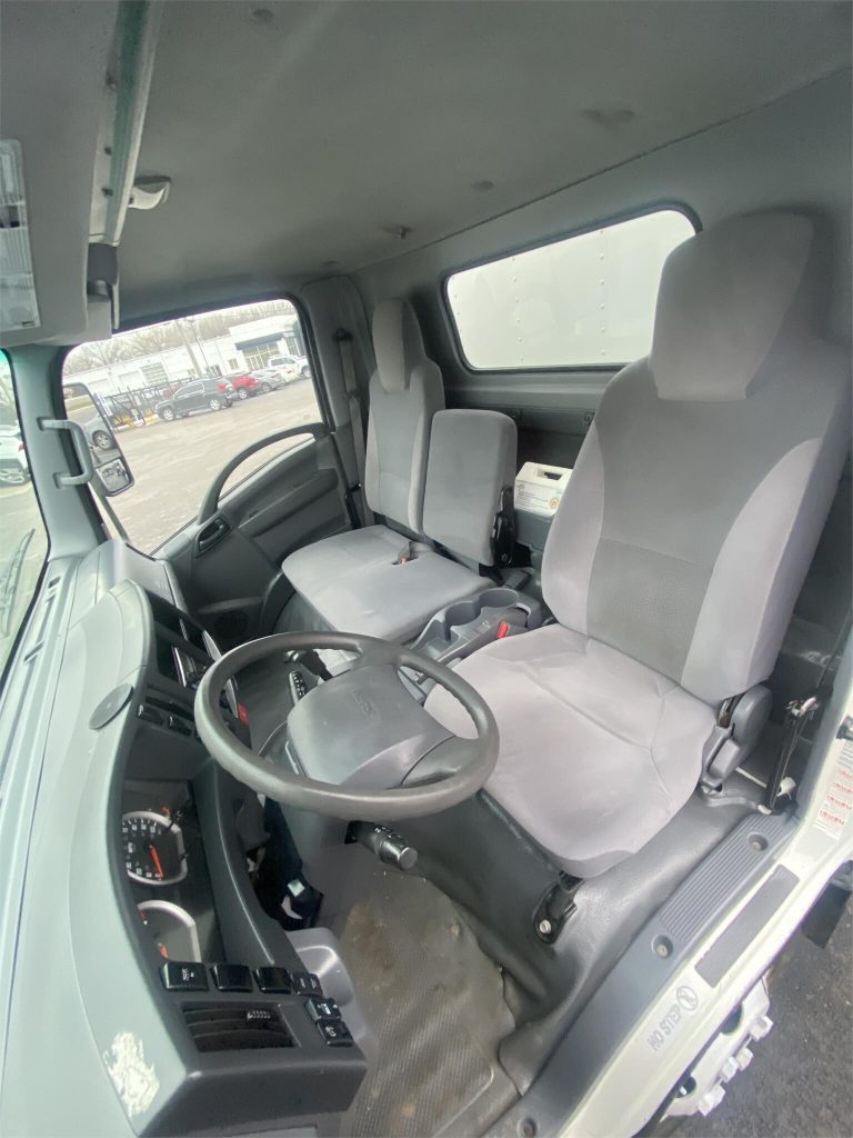 2016 Isuzu NPR HD