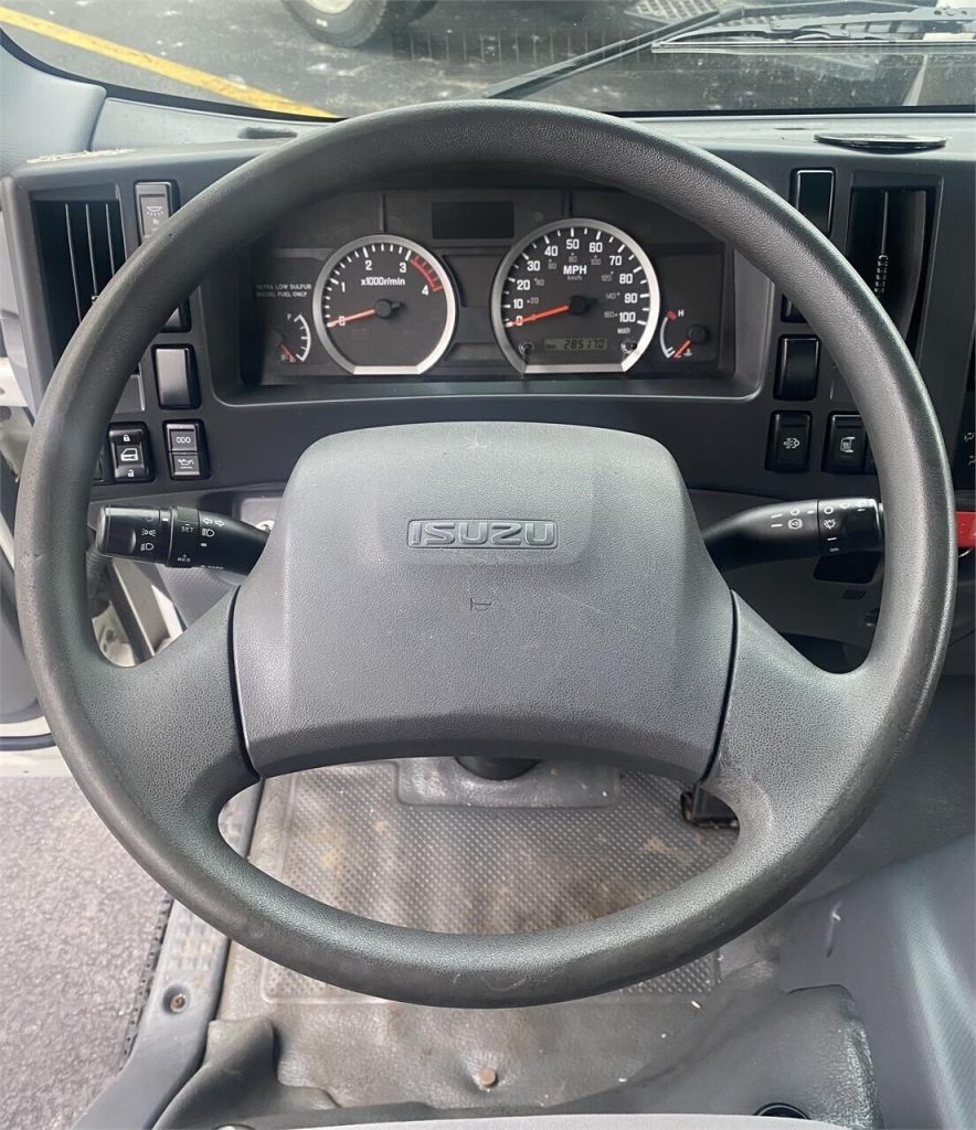 2016 Isuzu NPR HD