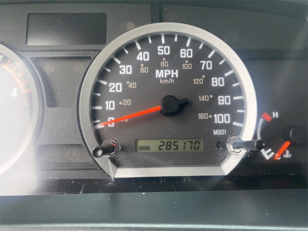 2016 Isuzu NPR HD