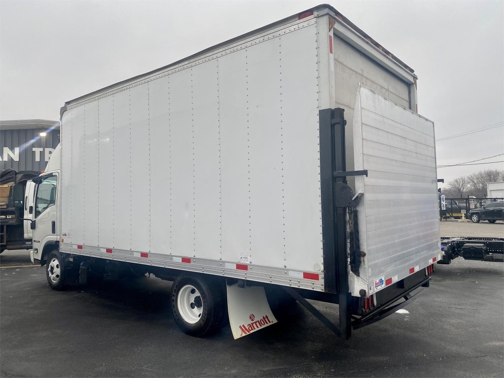 2016 Isuzu NPR HD
