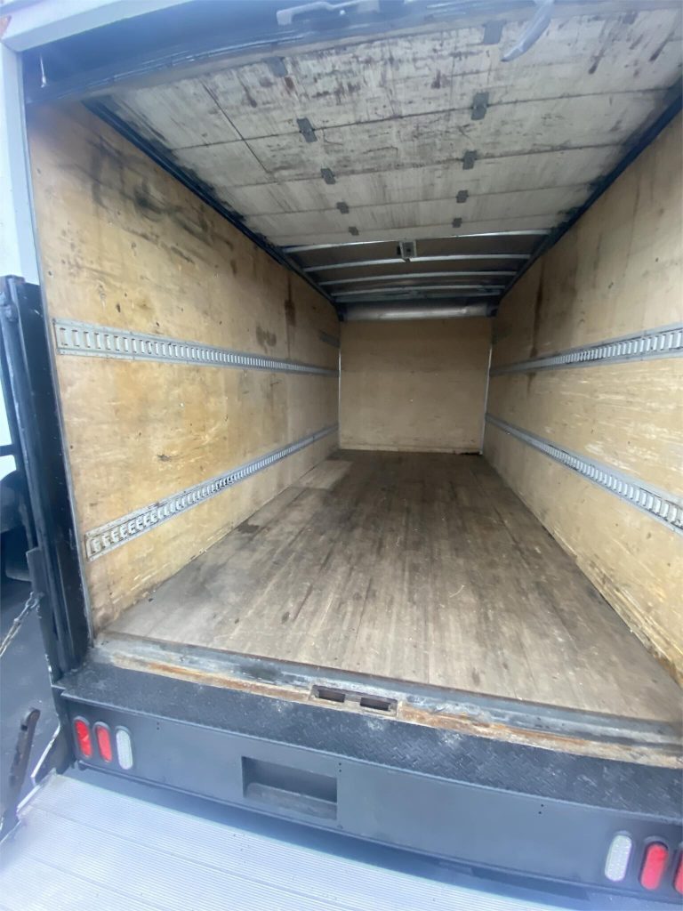 2016 Isuzu NPR HD