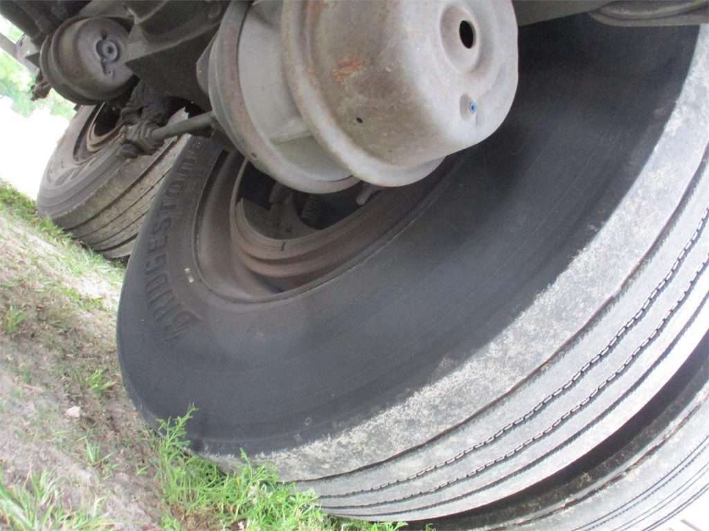 2008 UTILITY 53×102