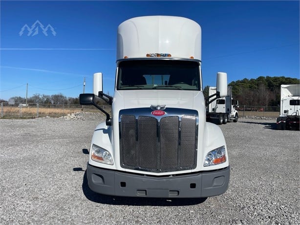 2018 PETERBILT 579