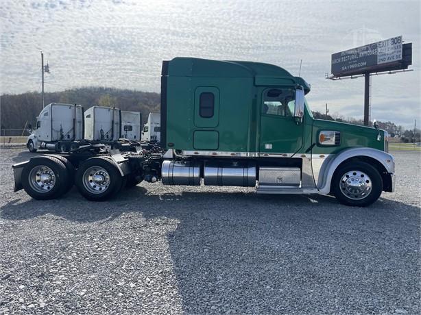2015 FREIGHTLINER CORONADO 132