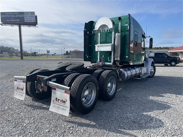 2015 FREIGHTLINER CORONADO 132