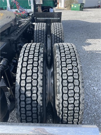 2015 FREIGHTLINER CORONADO 132