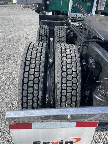 2015 FREIGHTLINER CORONADO 132