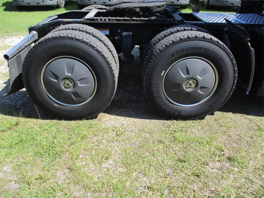 2018 Freightliner Cascadia 126