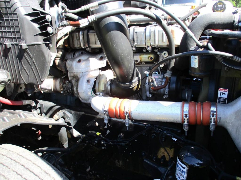 2018 Freightliner Cascadia 126