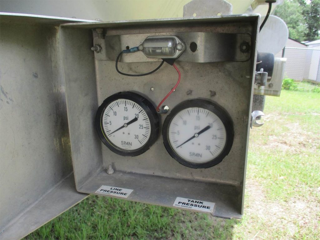 2011 Vantage 1000 CUBIC FT