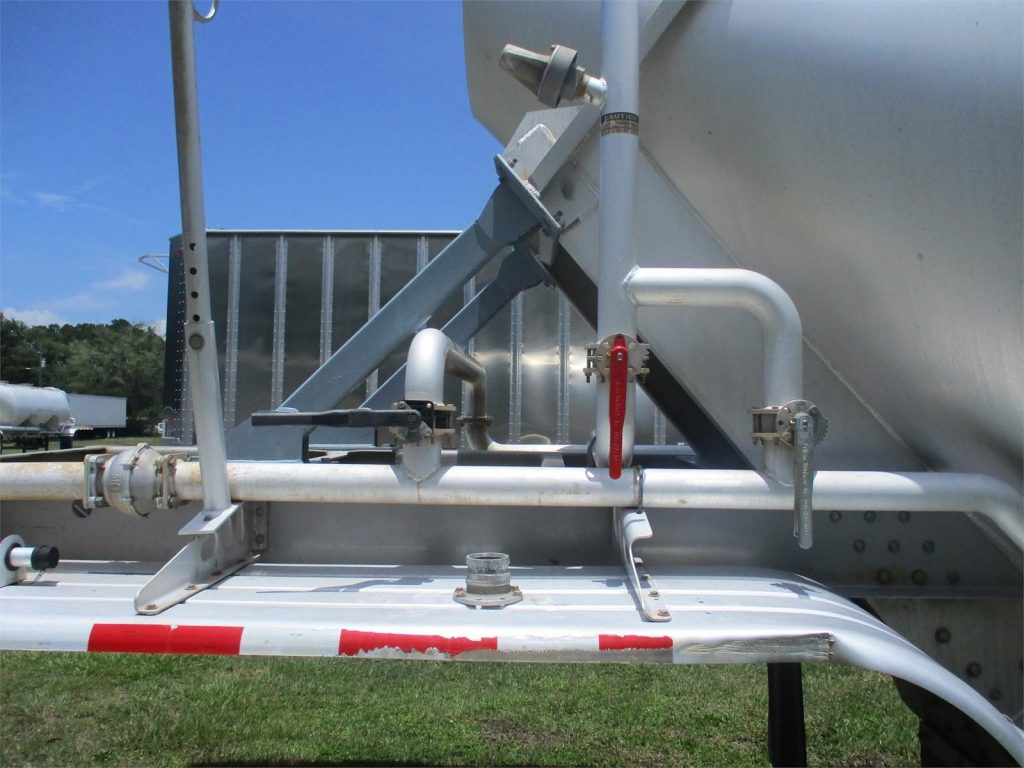 2011 Vantage 1000 CUBIC FT