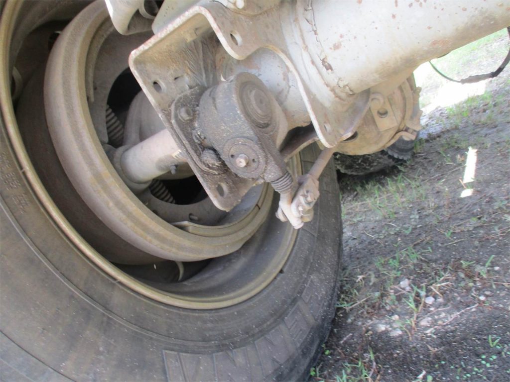 2011 Vantage 1000 CUBIC FT