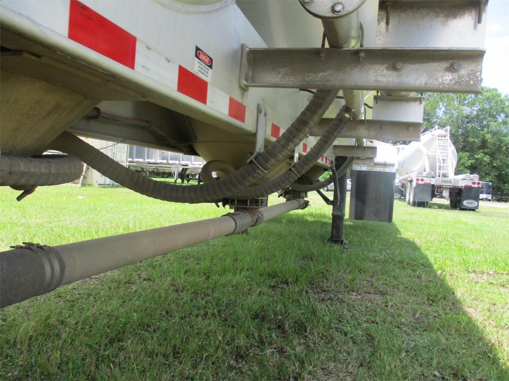 2011 Vantage 1000 CUBIC FT