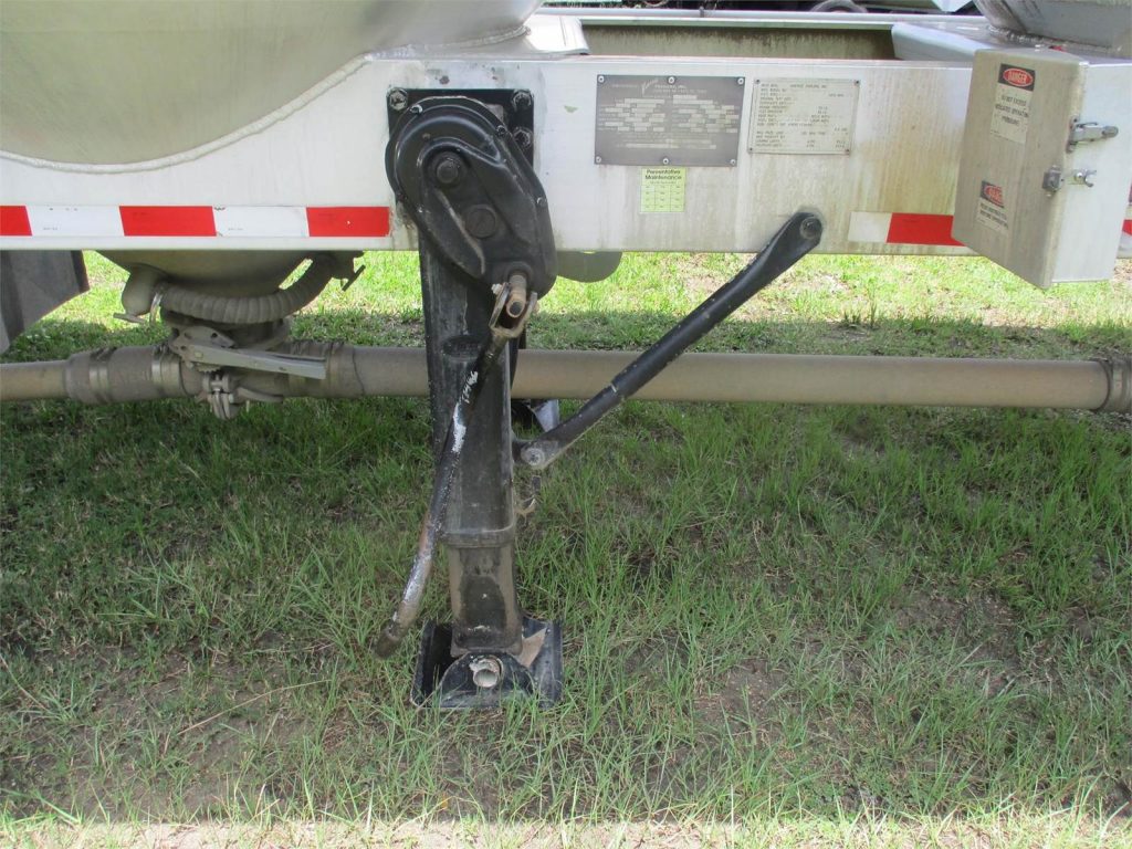 2011 Vantage 1000 CUBIC FT