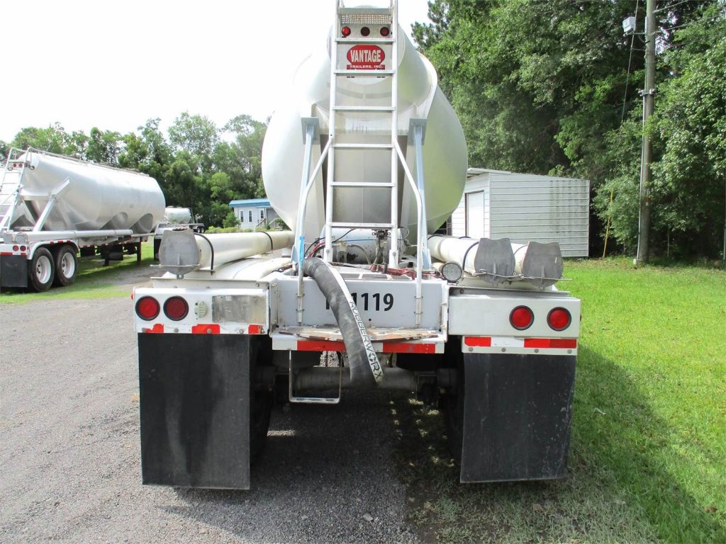 2011 Vantage ALUMINUM 1000 CUBIC FT PNEUMATIC TANKER