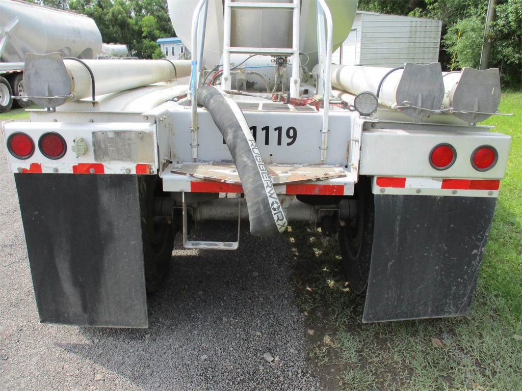 2011 Vantage ALUMINUM 1000 CUBIC FT PNEUMATIC TANKER