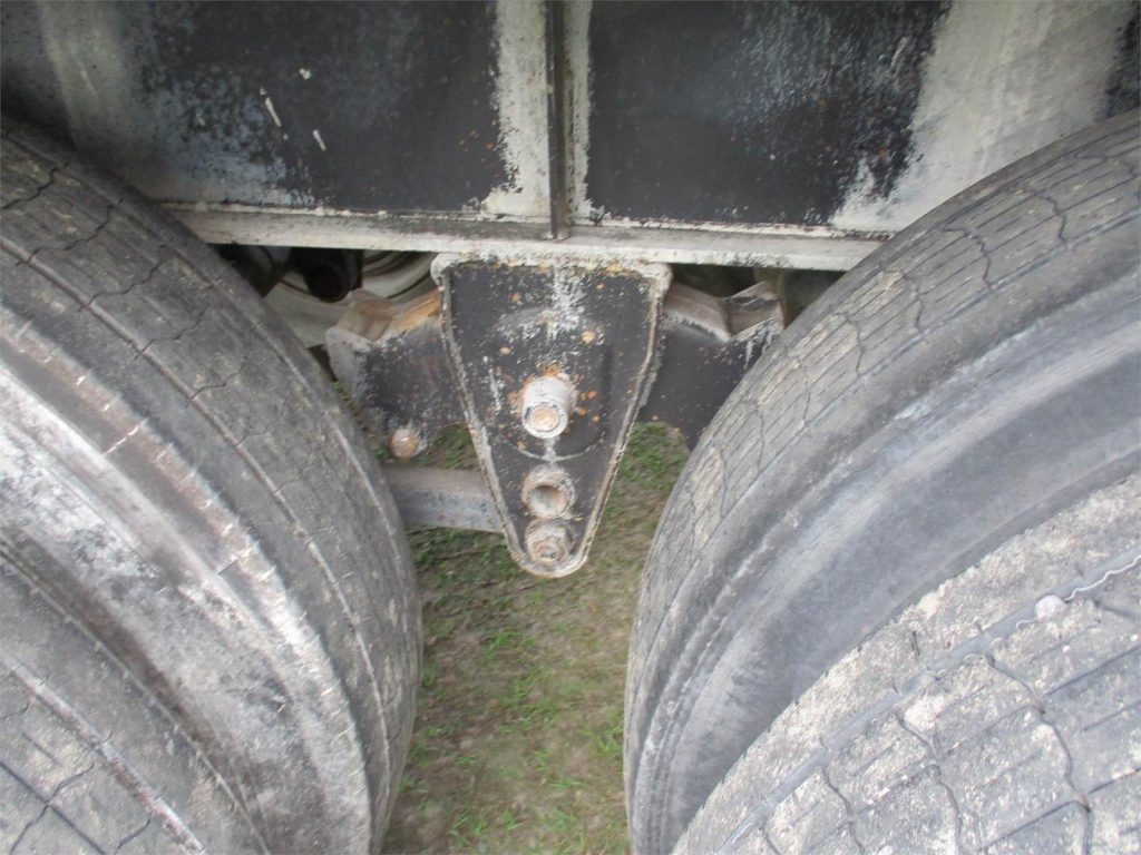 2006 Clark 45X96 COMBO FLATBED WITH MOFFETT KIT