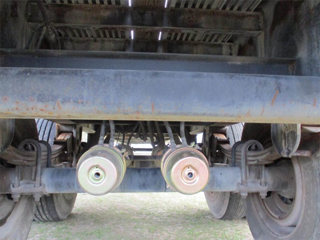 2006 Clark 45X96 COMBO FLATBED WITH MOFFETT KIT