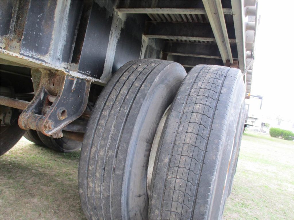 2006 Clark 45X96 COMBO FLATBED WITH MOFFETT KIT