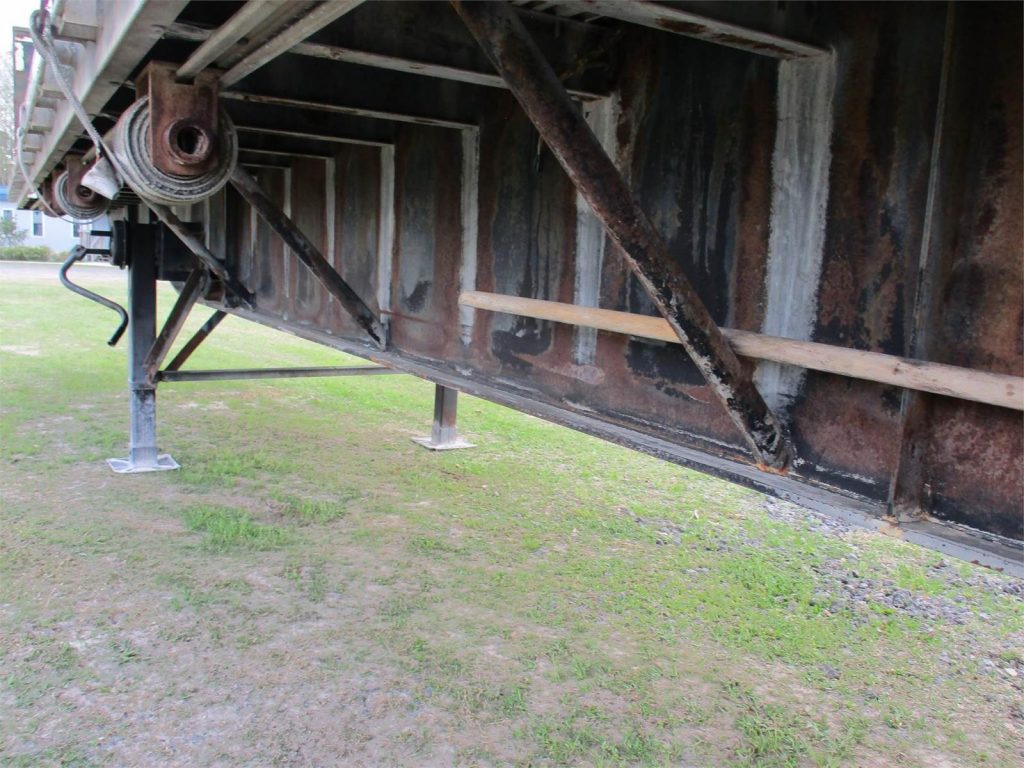 2006 Clark 45X96 COMBO FLATBED WITH MOFFETT KIT