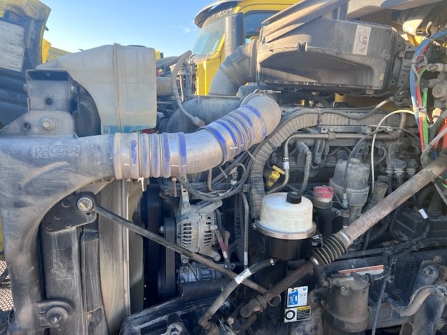 2019 Peterbilt 579 day cab