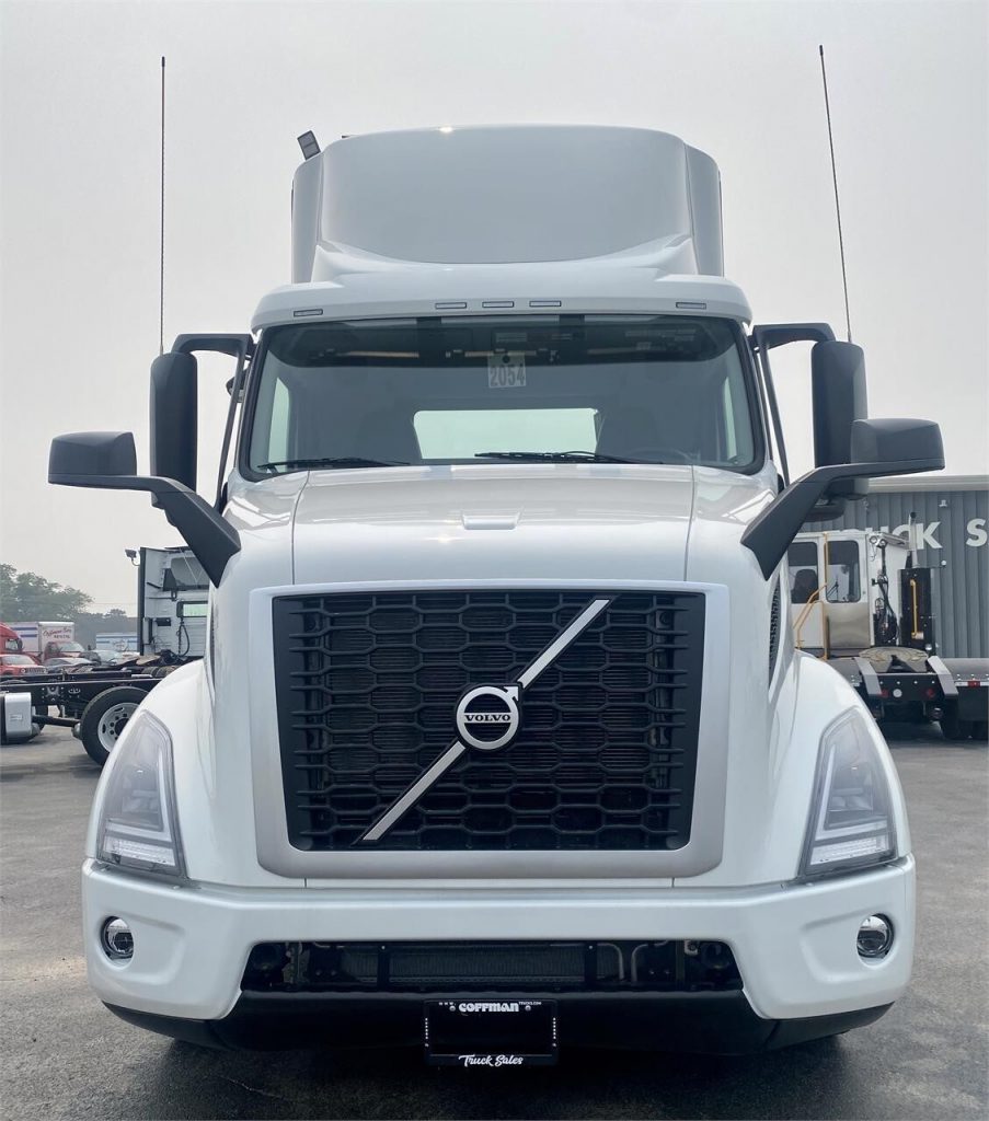 2024 Volvo VNR64T300