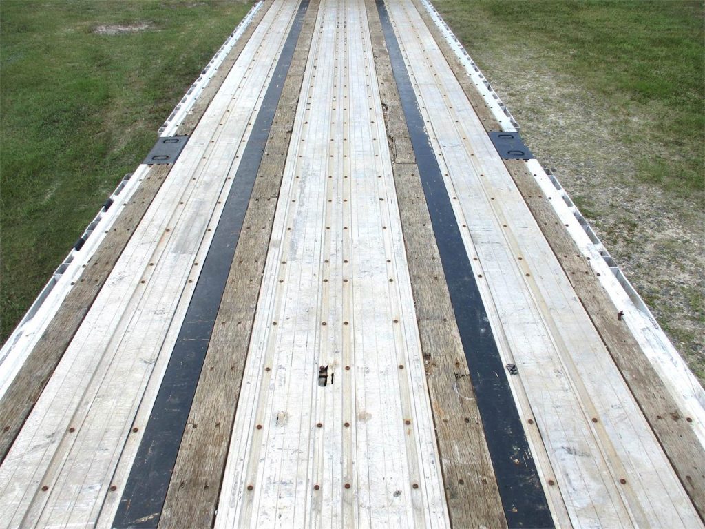 2015 Great Dane 51X102 CONTAINER LOCKS, REAR SLIDING AXLE