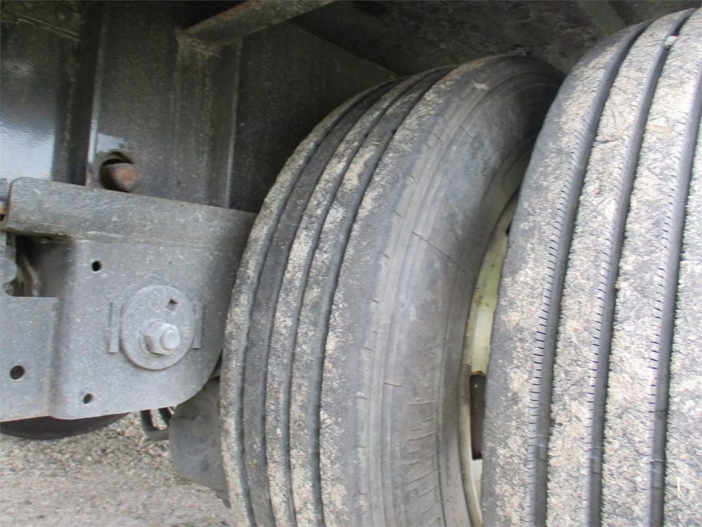 2015 Great Dane 51X102 CONTAINER LOCKS, REAR SLIDING AXLE