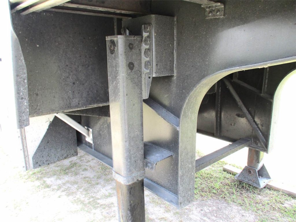 2015 Great Dane 51X102 CONTAINER LOCKS, REAR SLIDING AXLE