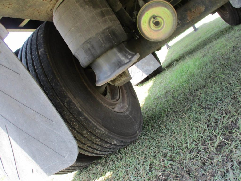 1991 Fontaine 48X102 WITH STEEL FLOOR AIR RIDE