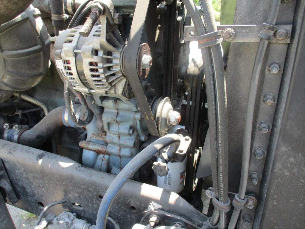 1999 Freightliner FLD132 Classic XL