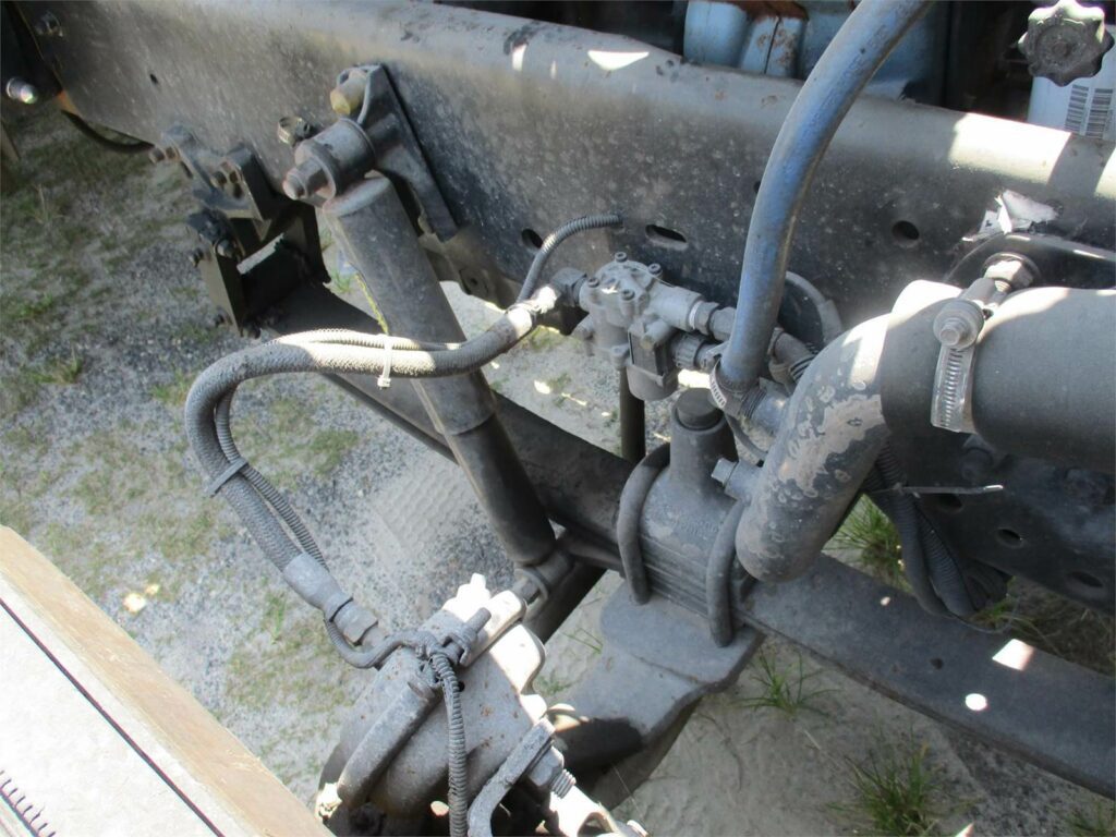 1999 Freightliner FLD132 Classic XL