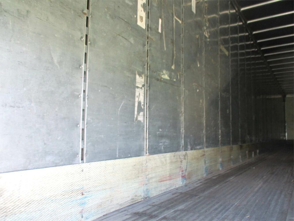 2008 Great Dane 53×102