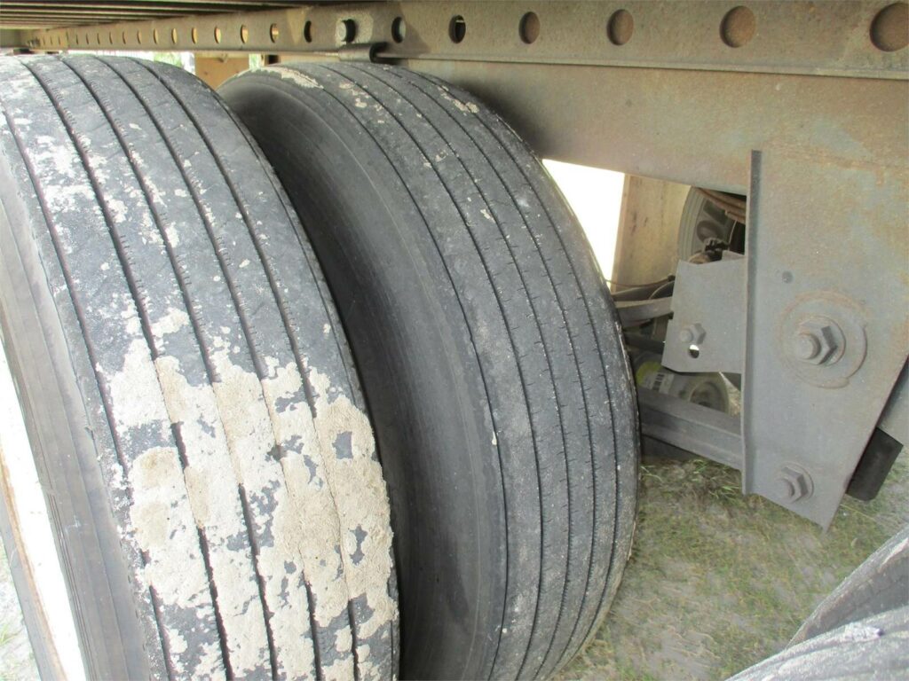 2007 Great Dane 53X102 ROLL UP DOOR SPRING RIDE