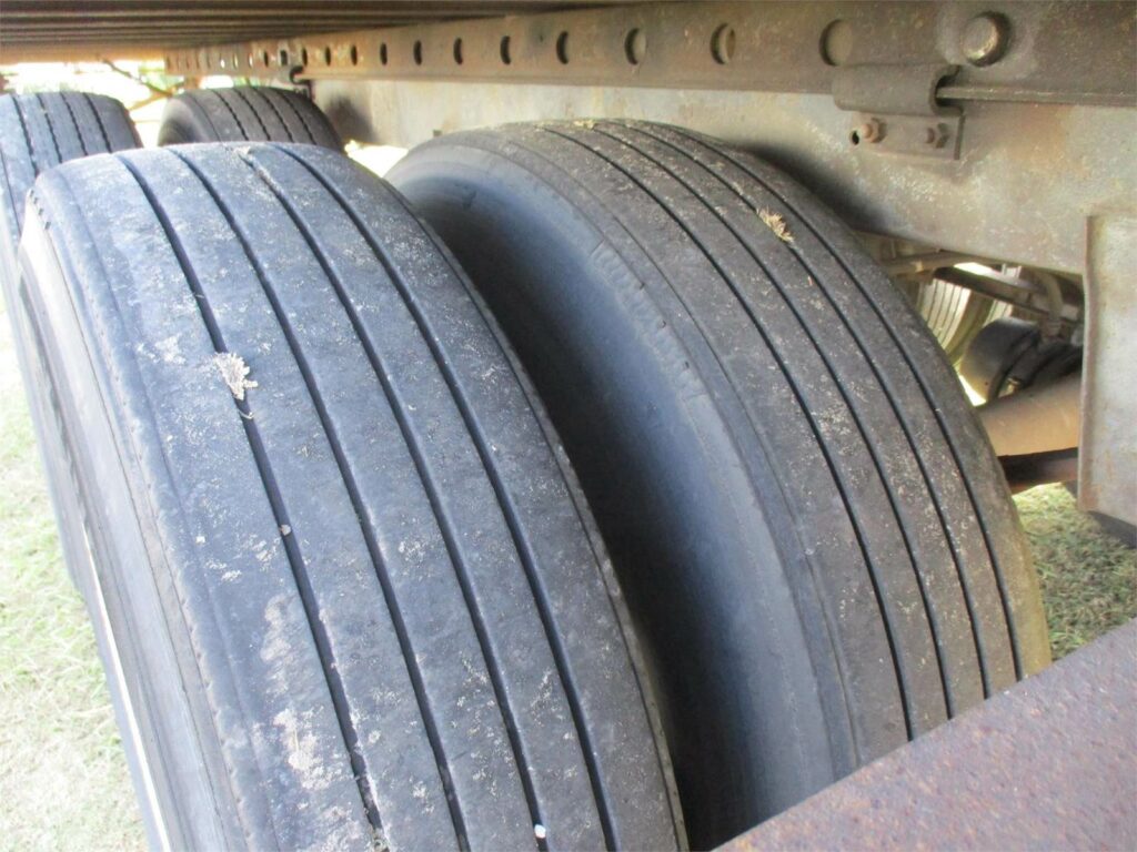 2007 Great Dane 53X102 ROLL UP DOOR SPRING RIDE