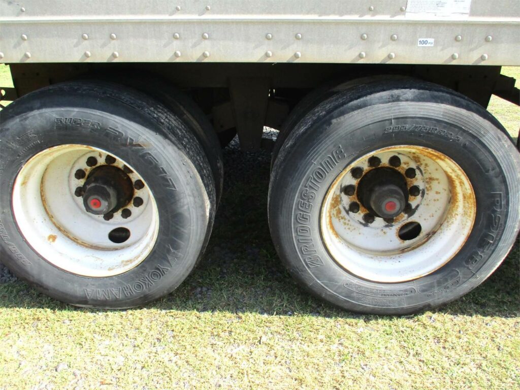 2006 Great Dane 53X102 ROLL UP DOOR SPRING RIDE