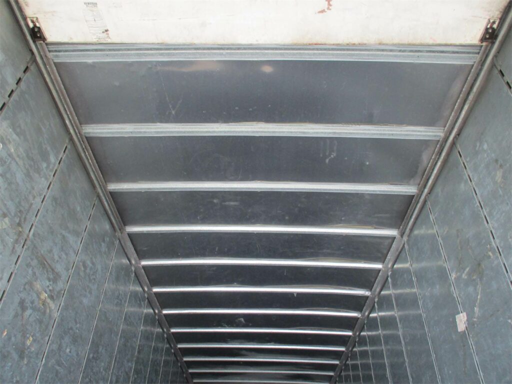 2006 Great Dane 53X102 ROLL UP DOOR SPRING RIDE