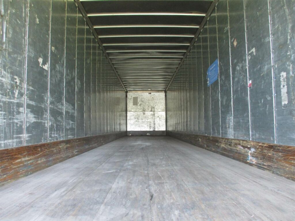 2006 Great Dane 53X102 ROLL UP DOOR SPRING RIDE