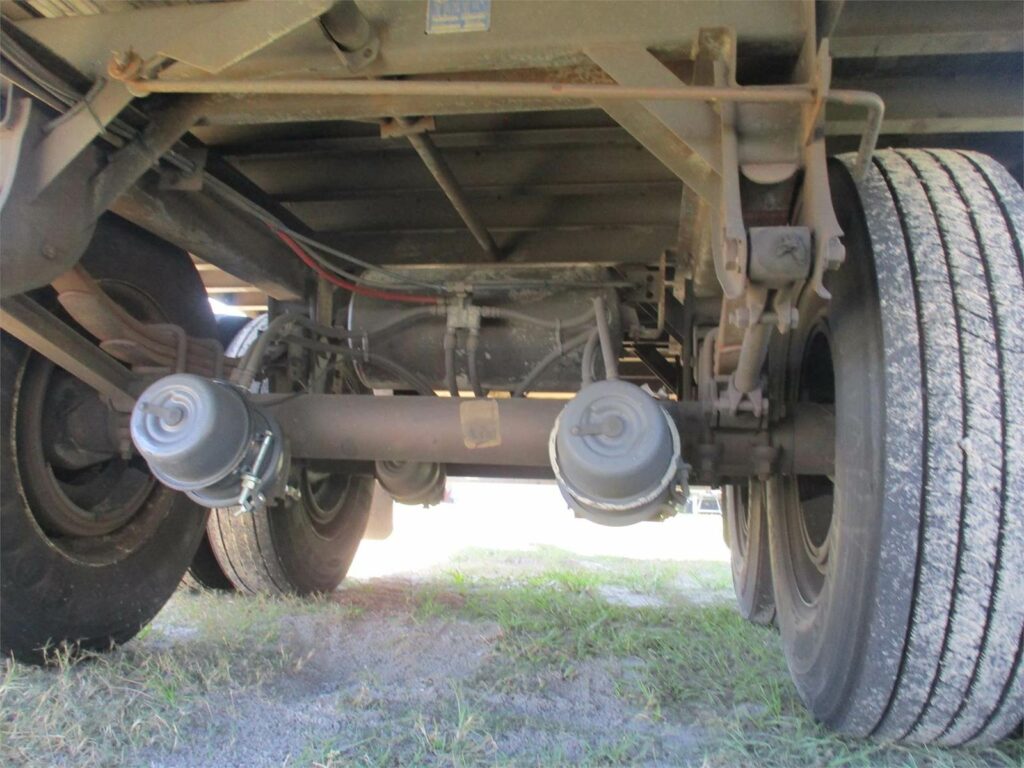 2006 Great Dane 53X102 ROLL UP DOOR SPRING RIDE