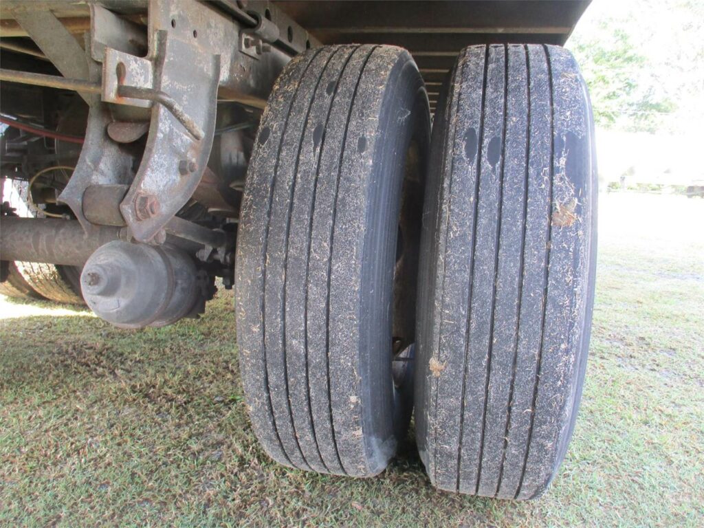 2008 Great Dane 53X102 ROLL UP DOOR TIRE INFLATION SYSTEM - HandshakeFleet