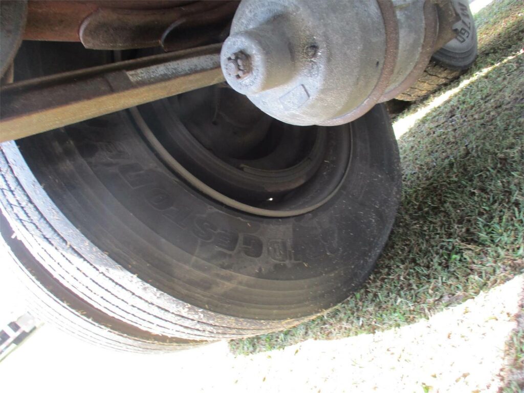 2008 Great Dane 53X102 ROLL UP DOOR TIRE INFLATION SYSTEM