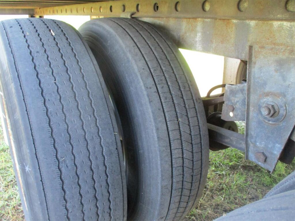 2007 Great Dane 53X102 ROLL UP DOOR TIRE INFLATION SYSTEM