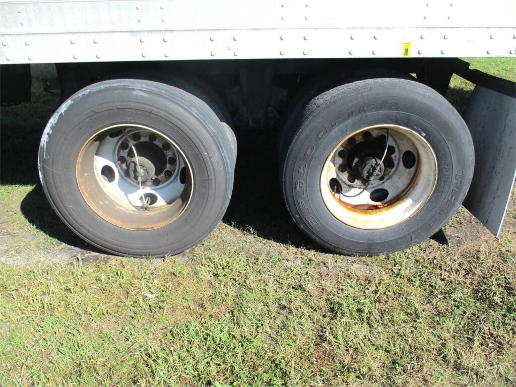 2007 Great Dane 53X102 ROLL UP DOOR TIRE INFLATION SYSTEM