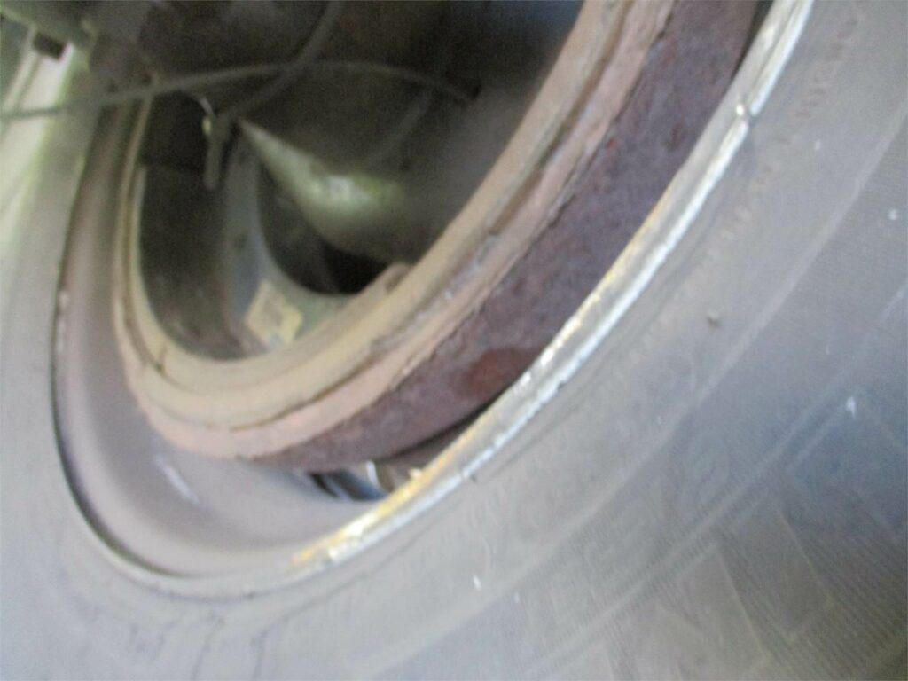 2007 Great Dane 53X102 ROLL UP DOOR TIRE INFLATION SYSTEM - HandshakeFleet