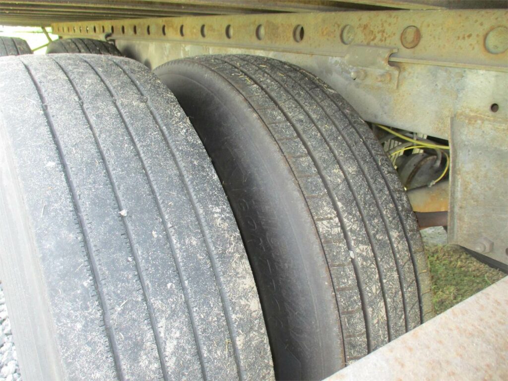 2008 Great Dane 53X102 SPRING RIDE ROLL UP DOOR