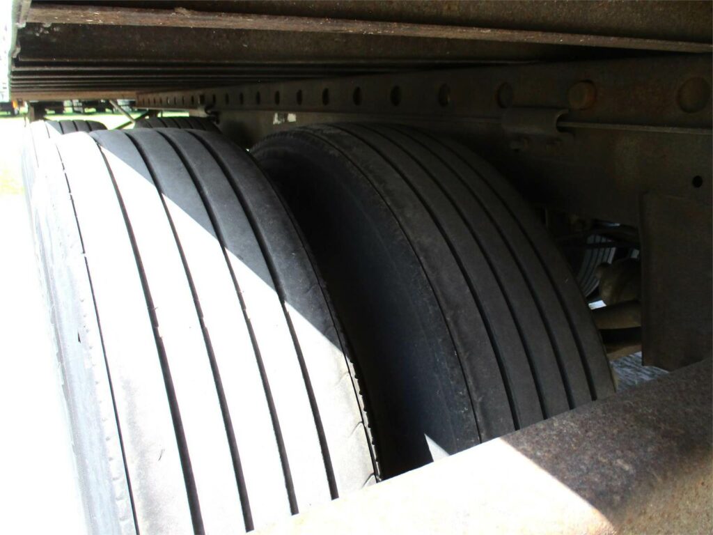 2008 Great Dane 53X102 SPRING RIDE ROLL UP DOOR