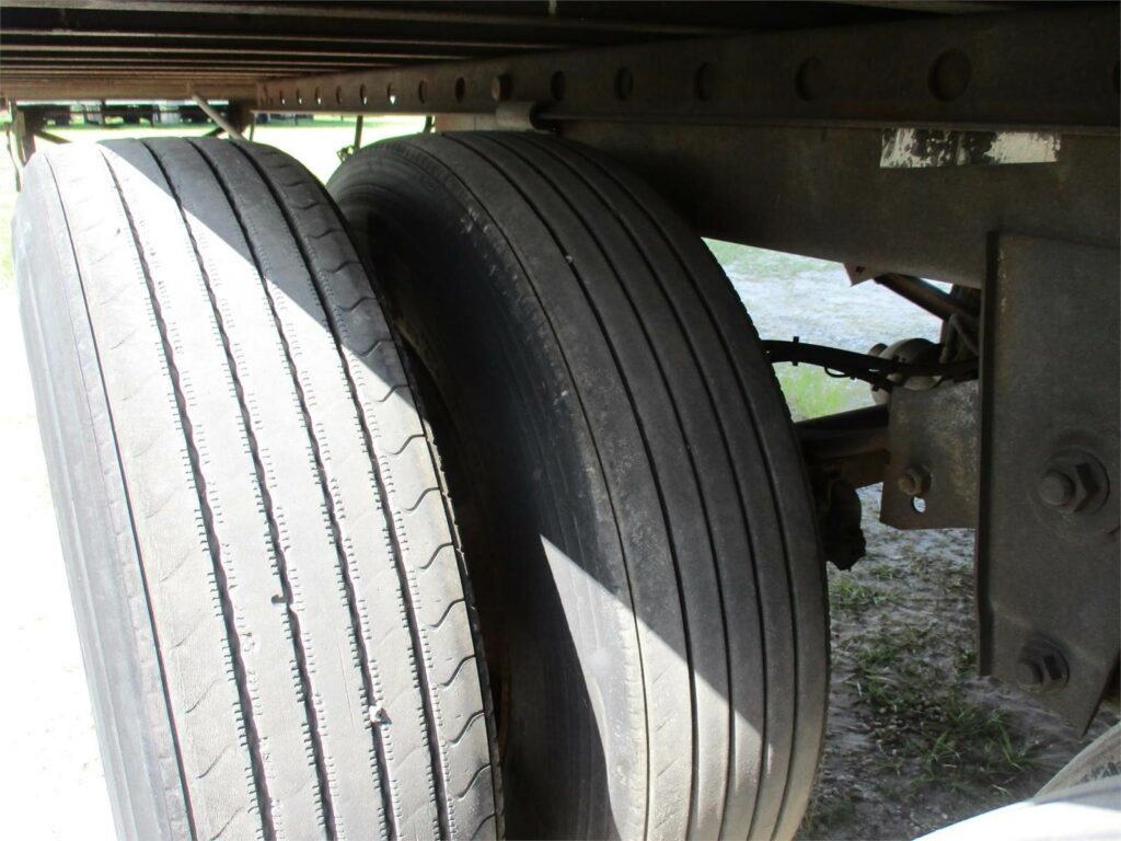 2008 Great Dane 53X102 SPRING RIDE ROLL UP DOOR