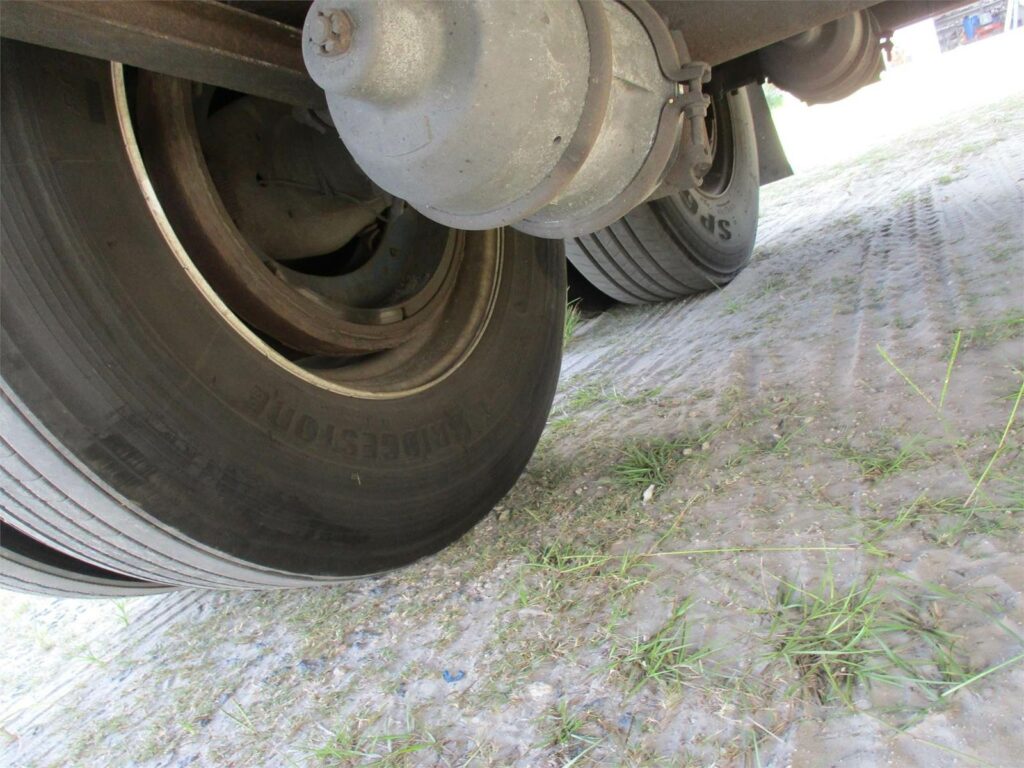 2008 Great Dane 53X102 SPRING RIDE ROLL UP DOOR