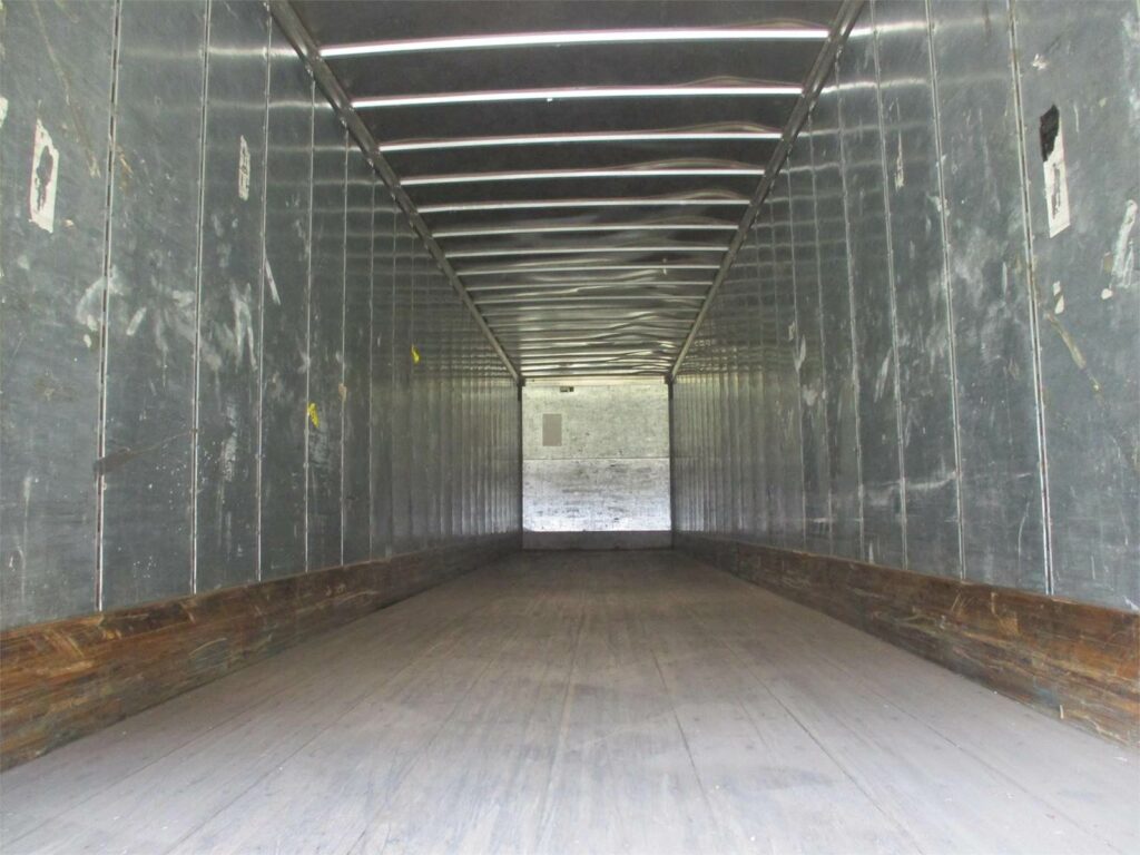 2007 Great Dane 53×102